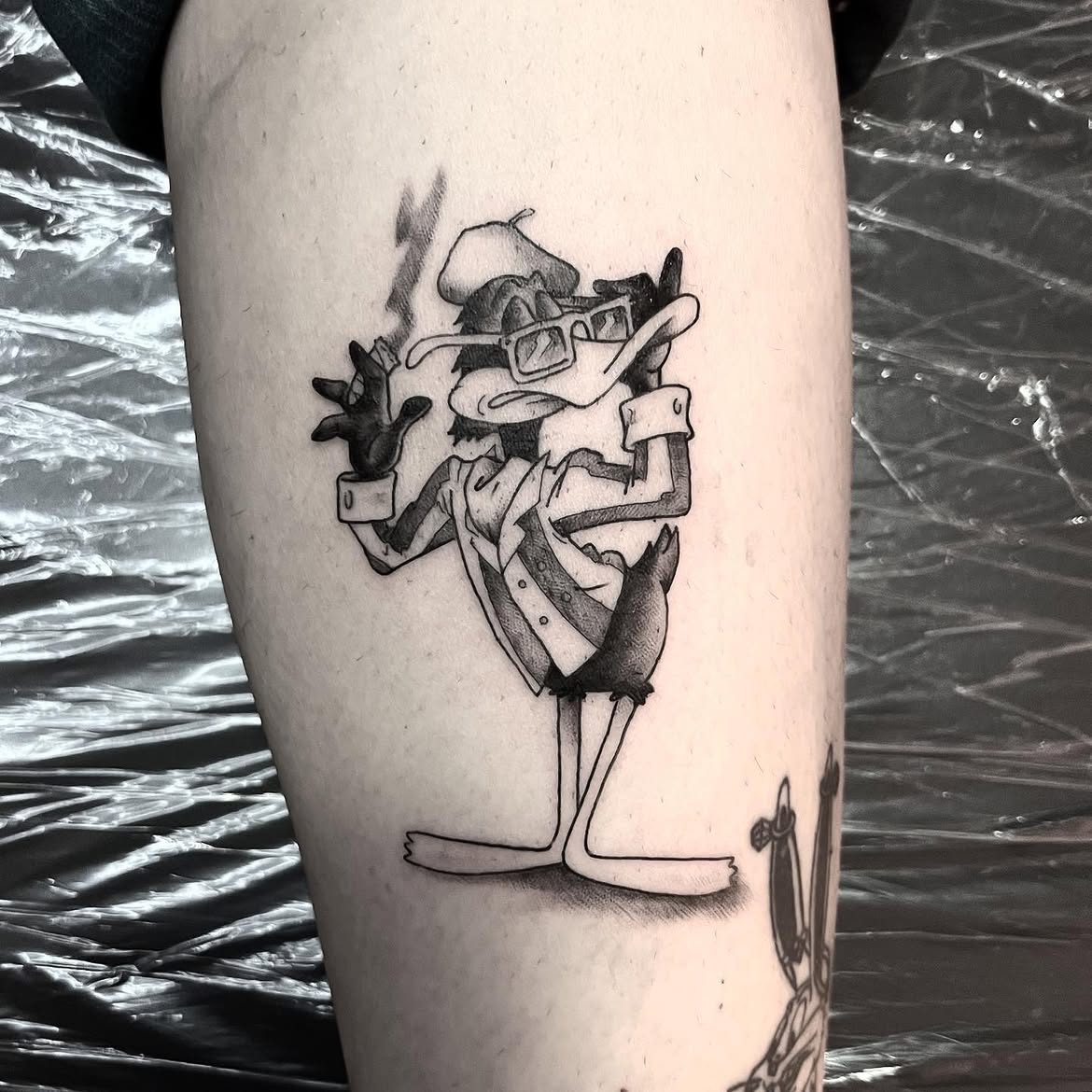 Pato Lucas - Tatuaje estilo Anime / Cartoon con líneas sólidas